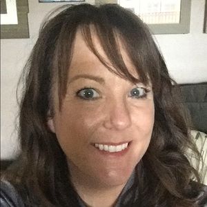 Meet your Posher, Lindy